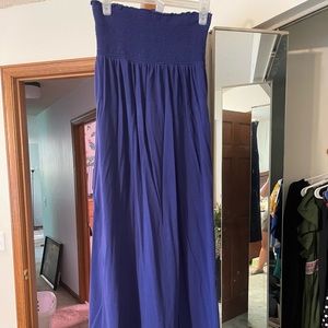 Old Navy strapless blue smocked maxi dress. Size small.